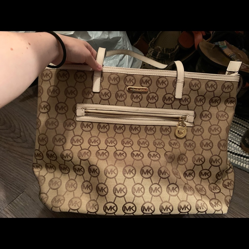❗️❗️MICHAEL KORS PURSE❗️❗️